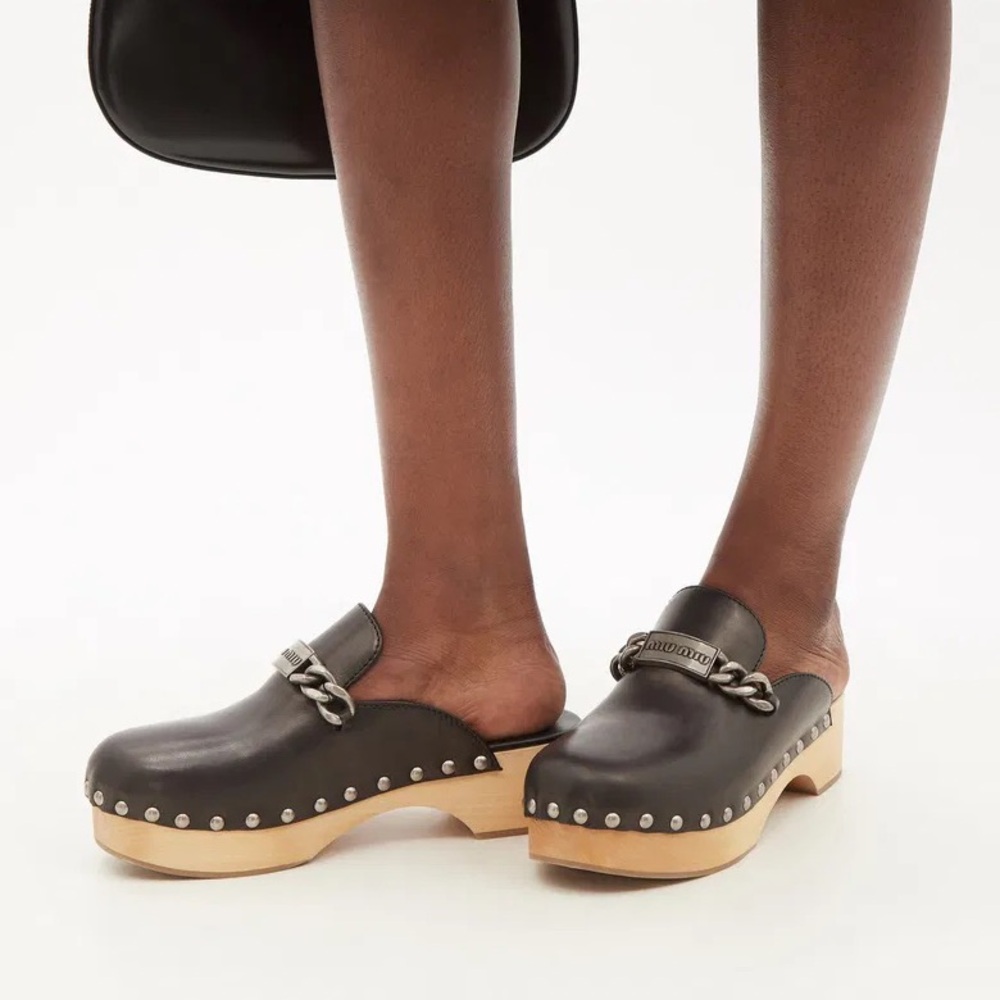 Miu Miu Black Leather clogs with Chain Detail